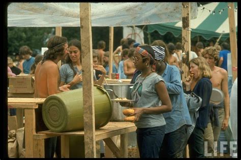 topless woodstock|40 Rare and Incredible Color Photographs That Capture Scenes。